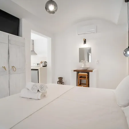 Helmos Cozy Naxos City