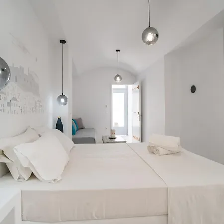 Helmos Cozy Apartment *