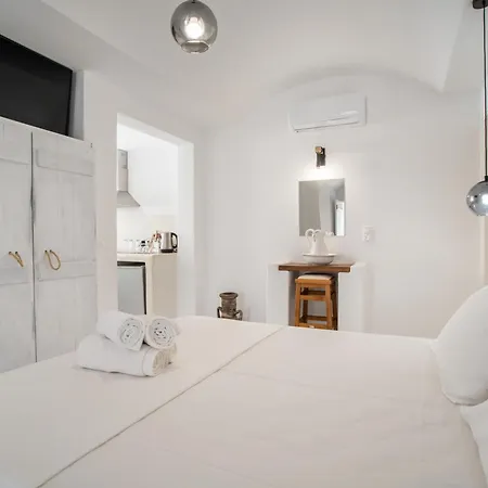 Helmos Cozy Apartment
