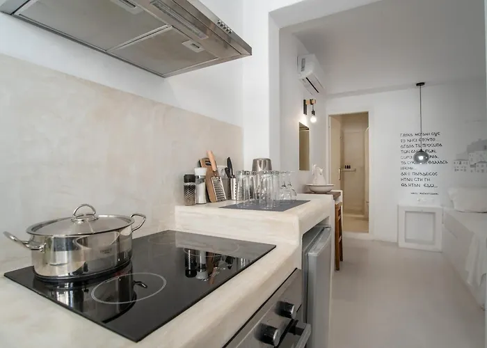 Helmos Cozy Naxos City